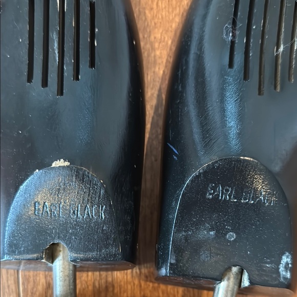 Black Shoe Trees - Picture 3 of 4